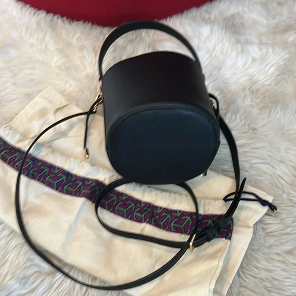 Tory Burch - Picture 4 of 6